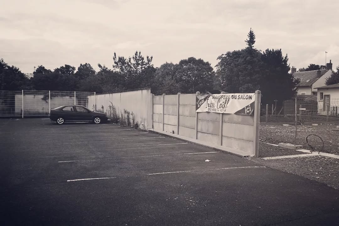 Ici, bientôt, l'événement.
