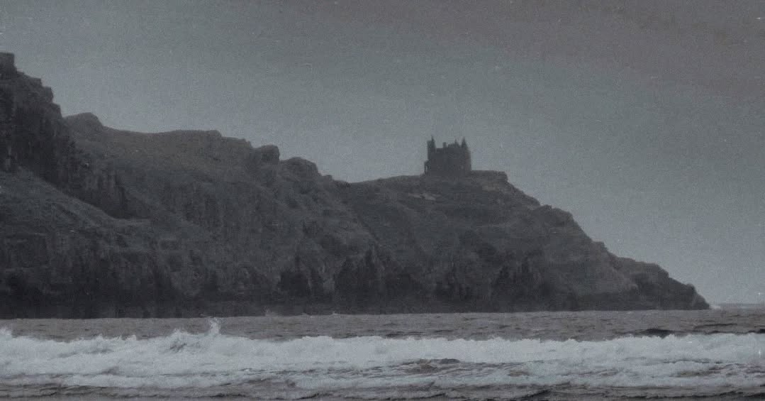 Soon (-er than it was before)

@estellefaye1 @rageotediteur