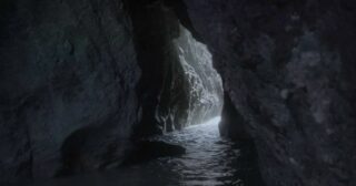 Cave near the sea, harboring something all will soon see
Trailer pour CICATRICES d'Estelle Faye, d'ici peu.
@estellefaye1 @rageotediteur